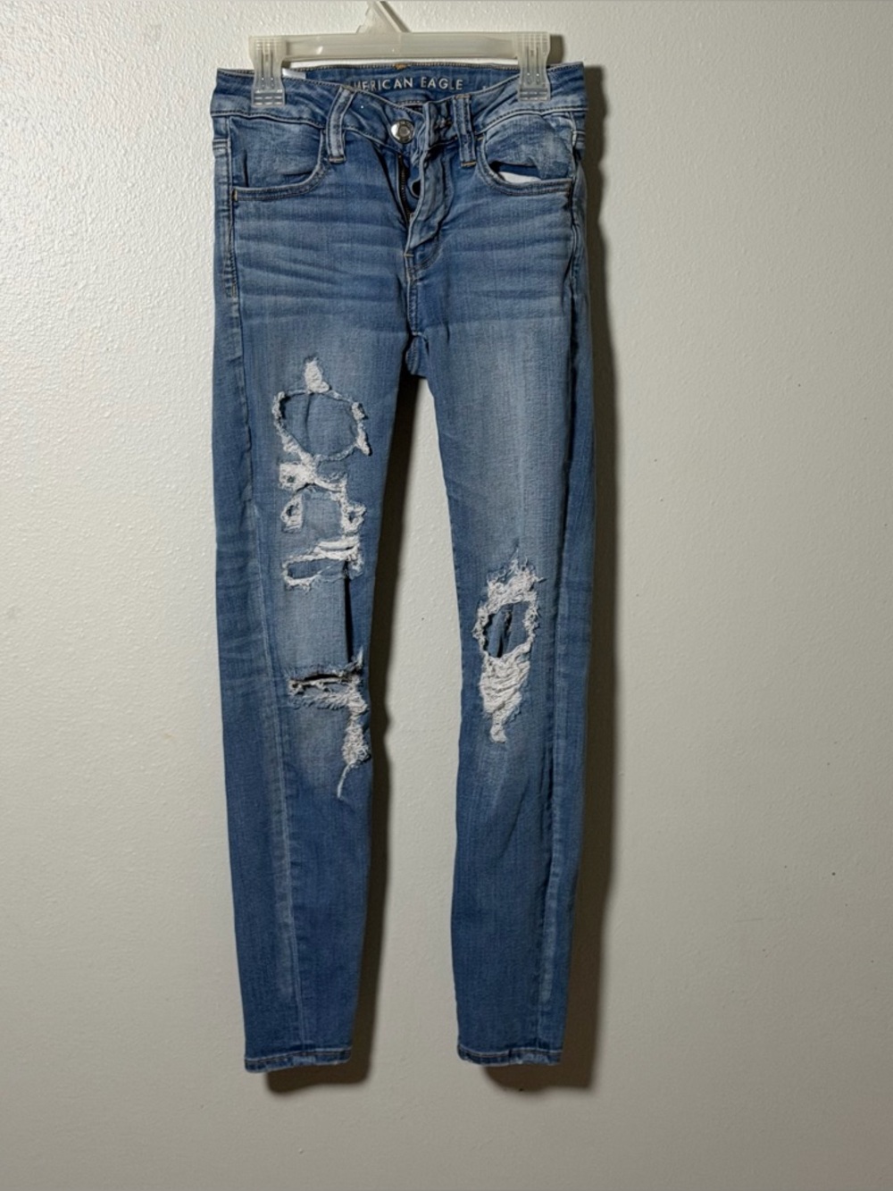 American Eagle Women's Distressed Light Blue Stretch Jegging Jeans size 4 S